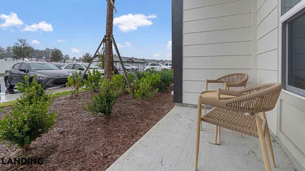 Building Photo - 12525 Tibbets Ln