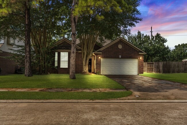 Building Photo - 15007 Chestnut Falls Dr
