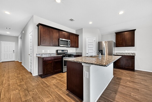 Building Photo - 1610 Bear Spring Dr