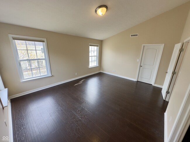 Building Photo - 9094 Demarest Dr