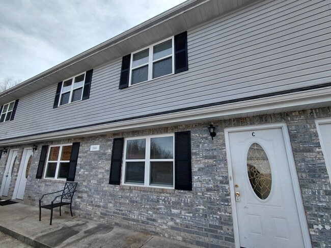 Building Photo - 24444 Sounder Ln