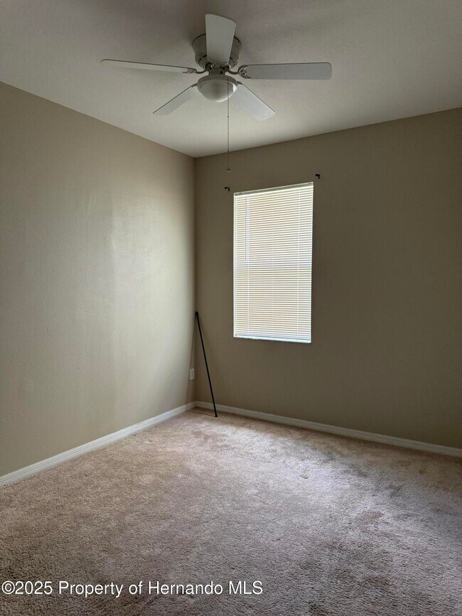 Building Photo - 184 Fairmont Dr