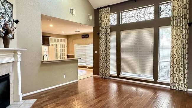 Building Photo - 158 Prairie Dawn Cir