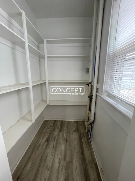 Building Photo - 6 Bowdoin Park