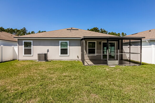 Building Photo - 95017 Timberlake Dr