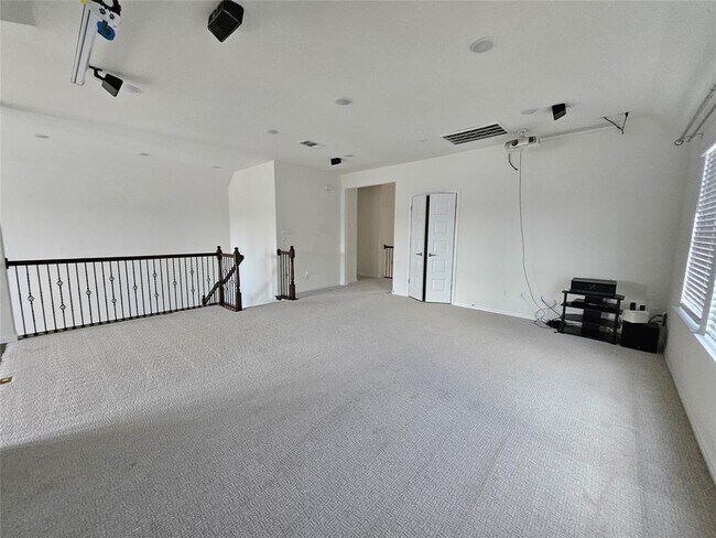 Building Photo - 1105 Malibar Ln