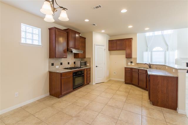 Building Photo - 9701 Lightcatcher Dr