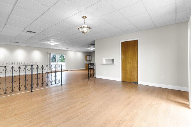 Building Photo - 14820 Naranja Lakes Blvd