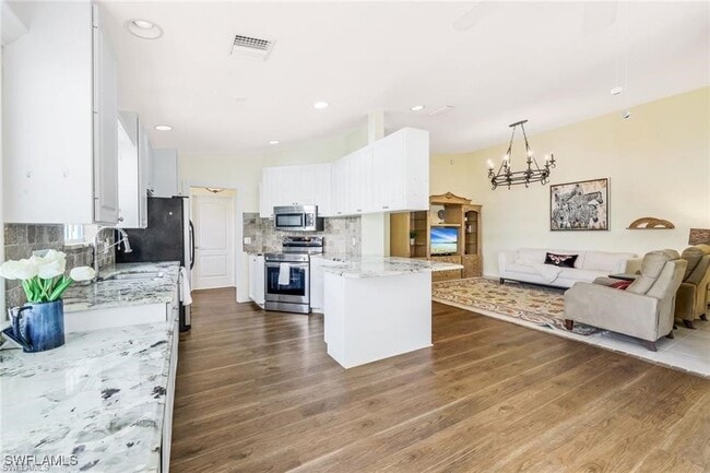 Building Photo - 4823 Lasqueti Way