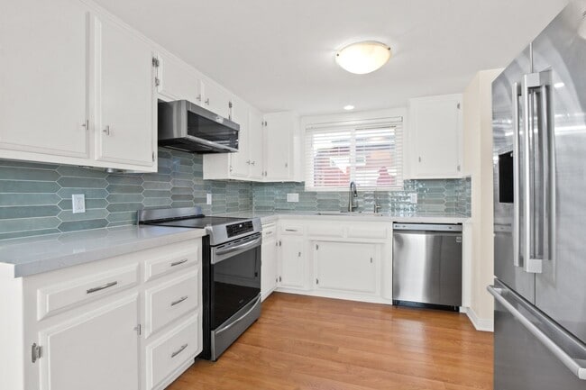 Building Photo - Spanish Style Single Family Home in Coastal San Pedro!