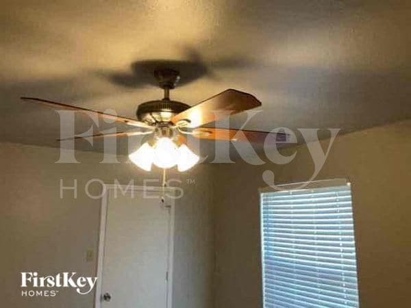 Building Photo - 6481 Whitehurst Dr