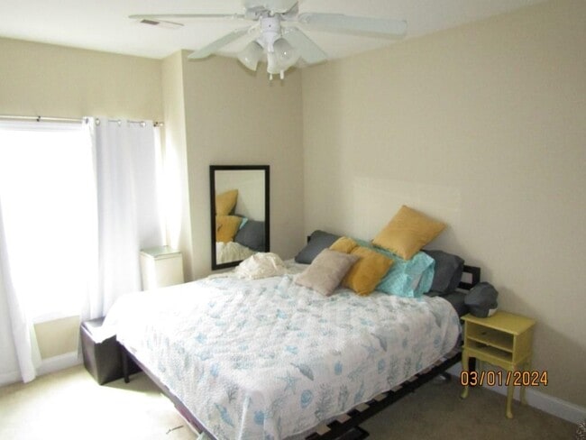Building Photo - 2057 Silvercrest Dr