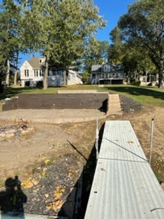 Building Photo - Lake Oakland Lakefront Home - 3 Bedroom 2 ...