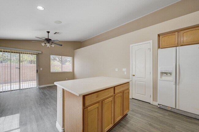 Building Photo - Single Family Home in N Las Vegas Aliante Area
