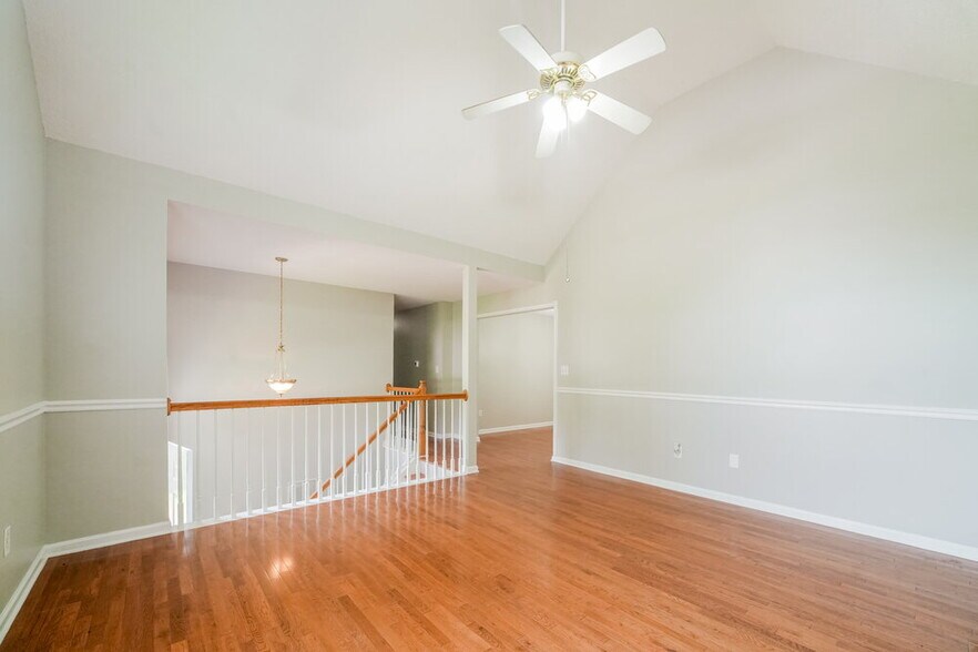 Building Photo - 5697 Newburn Ct