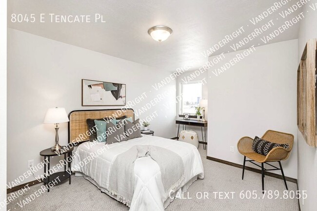 Building Photo - 8045 E Tencate Pl