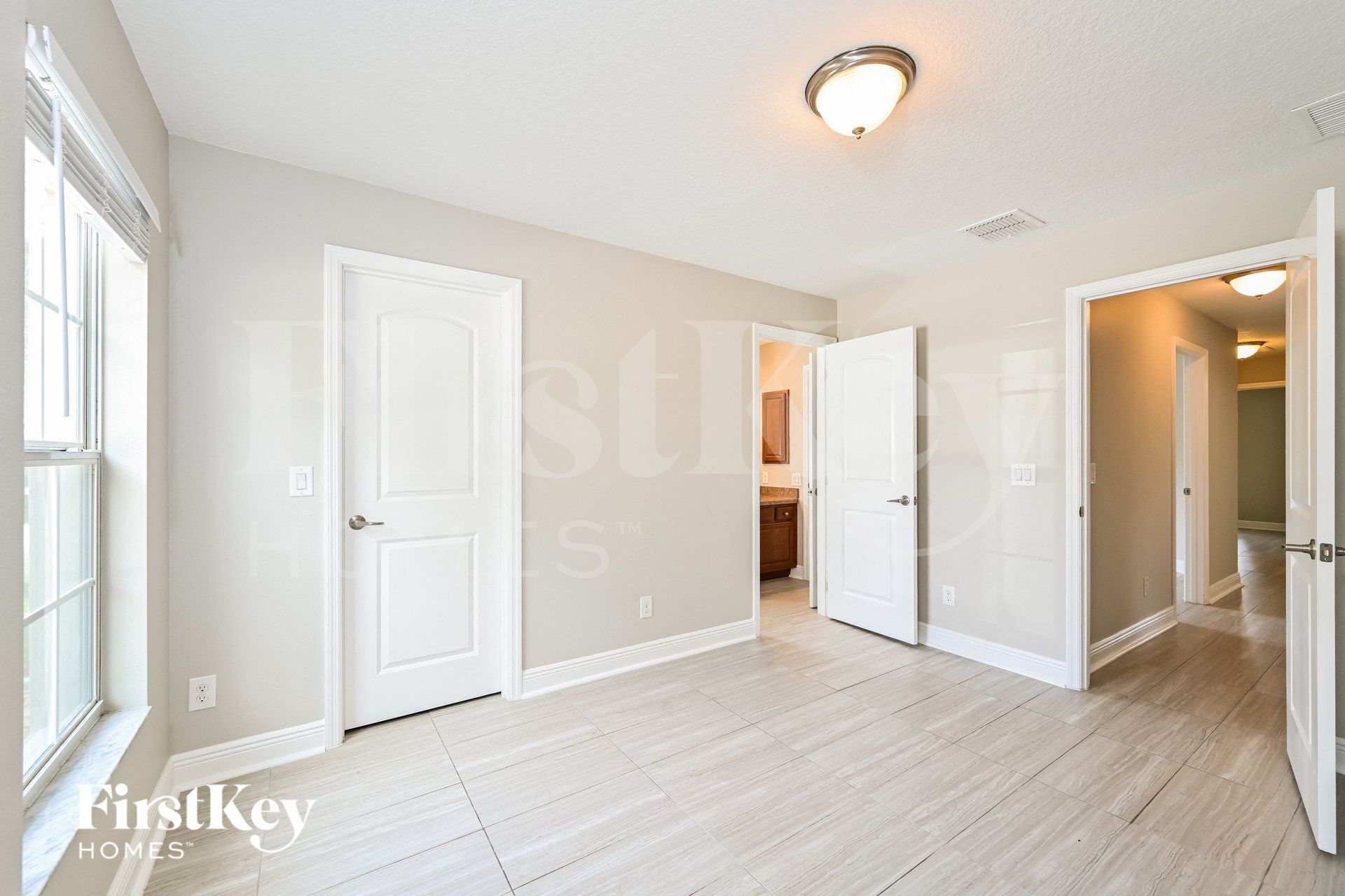 Building Photo - 2178 Chickadee Dr