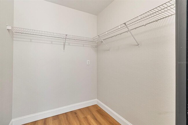 Building Photo - 2799 Thomas Ln