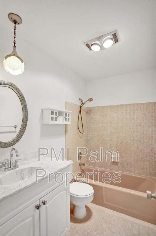 Building Photo - 10193 N Military Trl