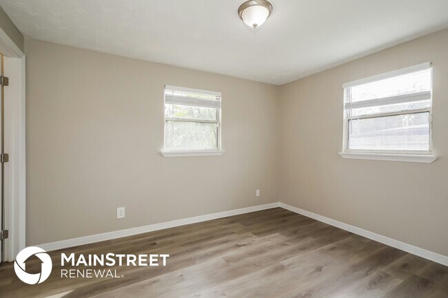 Building Photo - 495 Sigsbee Rd