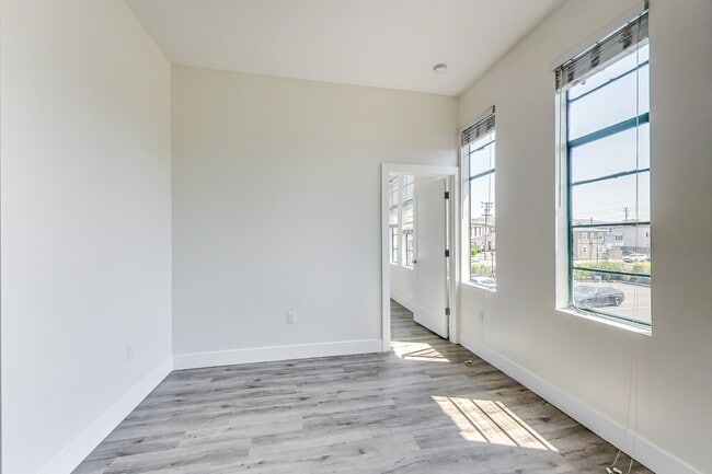 Floorplan - The Rose on Bond