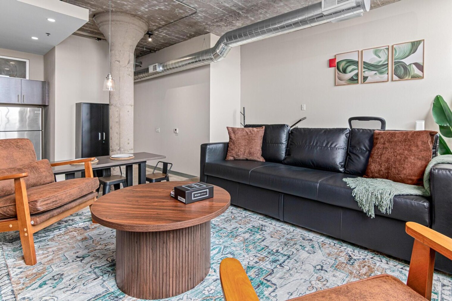 Building Photo - 718 N Washington Ave