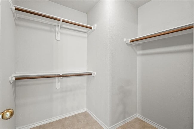 Building Photo - 5916 Rickerhill Ln