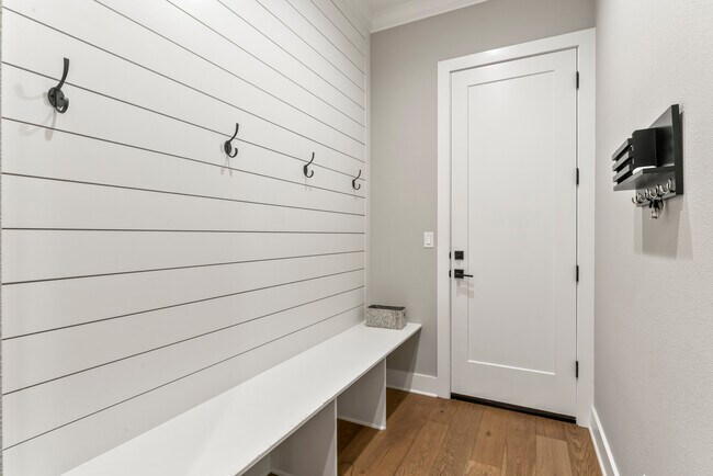 Building Photo - 3314 W Villa Rosa St