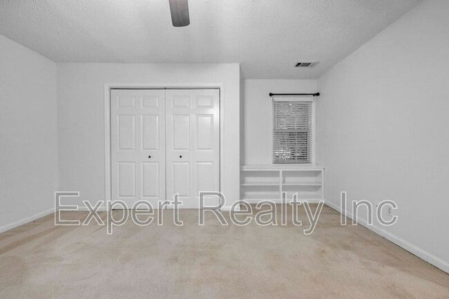 Building Photo - 5501 Heath Row Dr