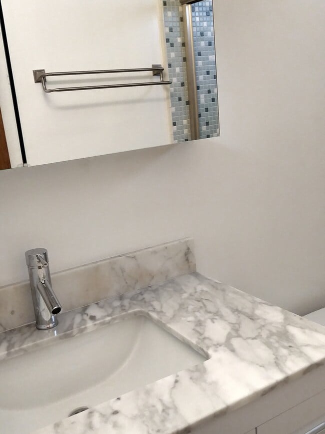 Hall / 2nd Bath - 206 15th St