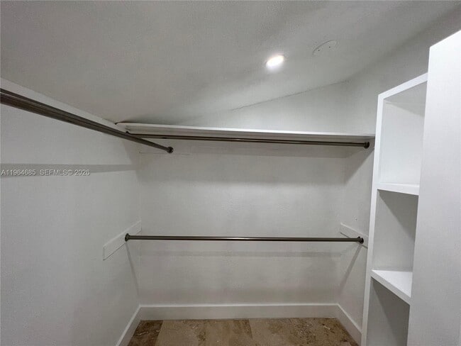 Building Photo - 8410 NE 2nd Ct