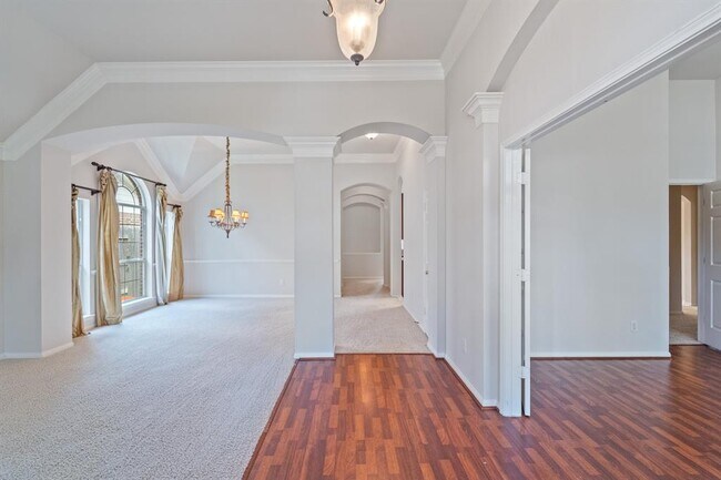 Building Photo - 13738 Sherburn Manor Dr