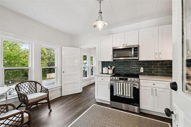 Building Photo - 459 Bell Ave