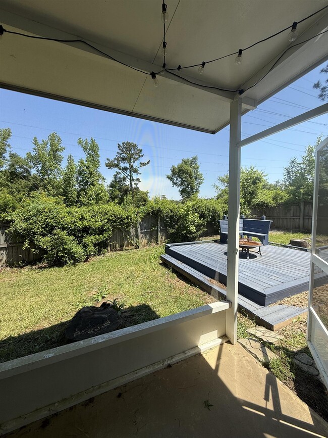 Building Photo - 8618 Milford Ct