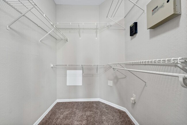 Building Photo - FOR RENT: Fully Furnished 1-Bedroom Lakeview Condo (6–7 Month Lease Only) The Hamptons at MetroWe...