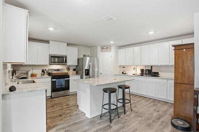 Building Photo - 2024 Copper Canyon Home | 3 Bed + Game Room | 2 Living Areas | 2,230 Sq Ft | Covered Patio | Comm...
