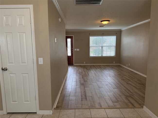 Building Photo - 11911 Brantley Haven Dr