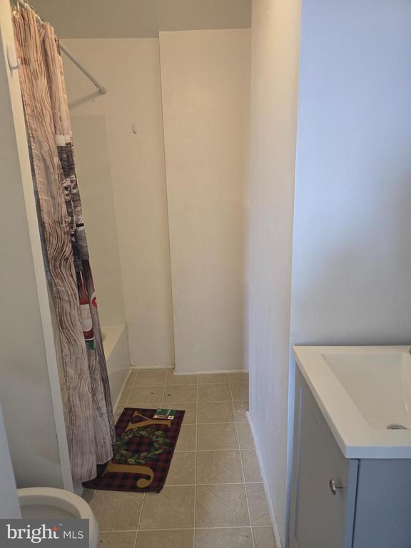 Building Photo - 4328 Frankford Ave