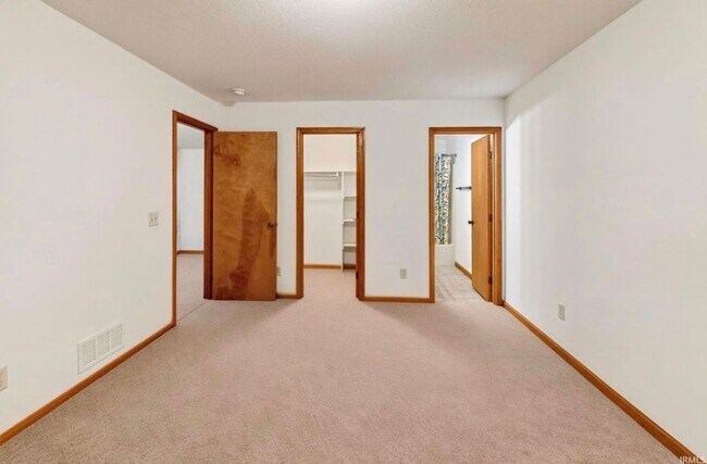 Building Photo - 1265 Virginia Ct
