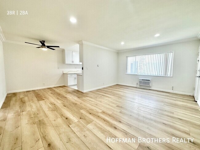 Building Photo - 6025 Whitsett Ave