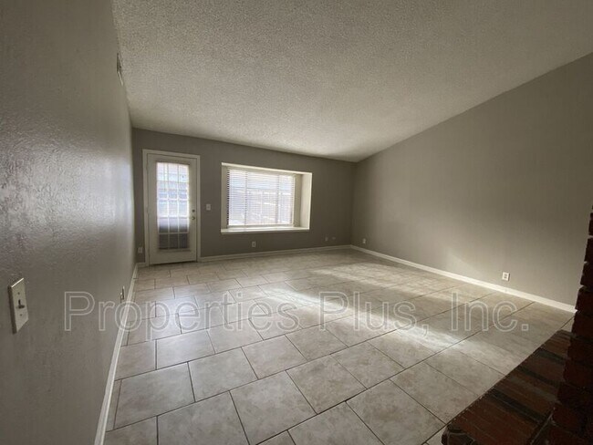 Building Photo - 5914 S 87th E Ave