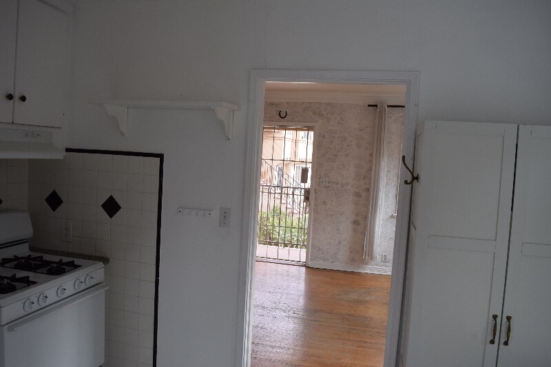 Building Photo - 1807-18011 Grace Ave