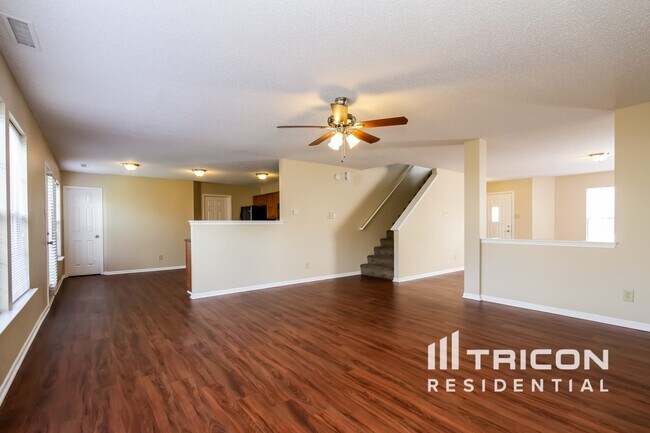 Building Photo - 10770 Parker Dr