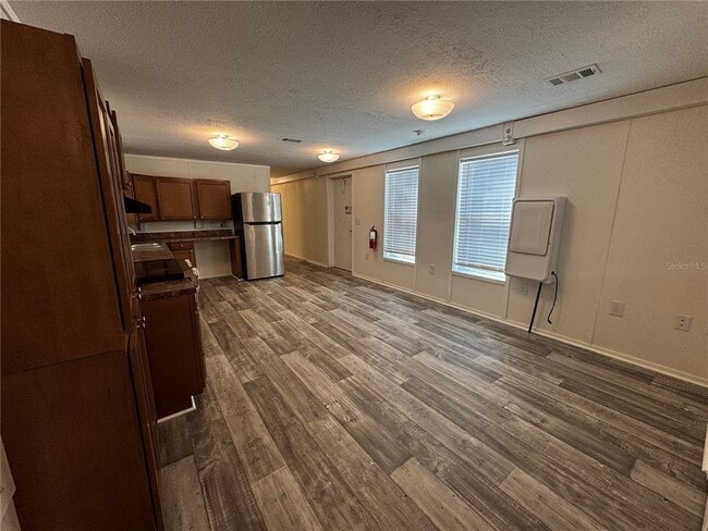 Building Photo - 9990 SE 166 St