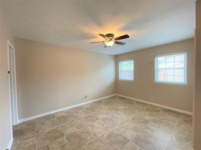 Building Photo - 2317 English Dr