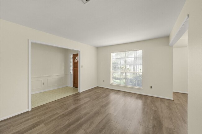 Building Photo - 7818 Kleingreen Ln