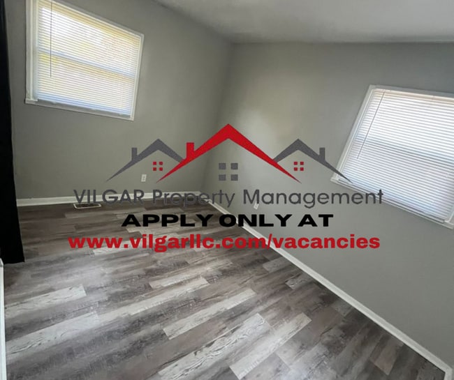 Building Photo - 4 Bed / 2 Bath home in Gary, IN!
