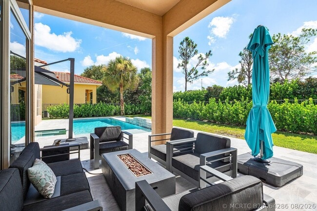 Building Photo - 3381 Lago De Talavera