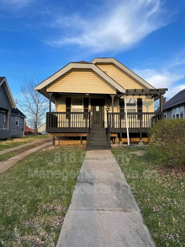 Building Photo - 6215 S Benton Ave