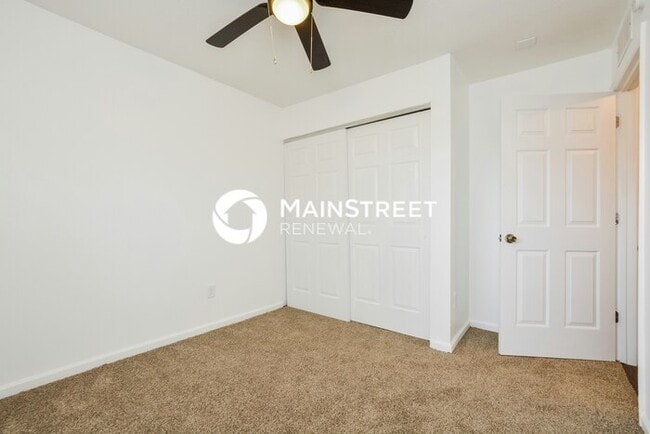 Building Photo - 3 Bedroom Pet-Friendly Home in Umatilla, FL with Main Street Renewal